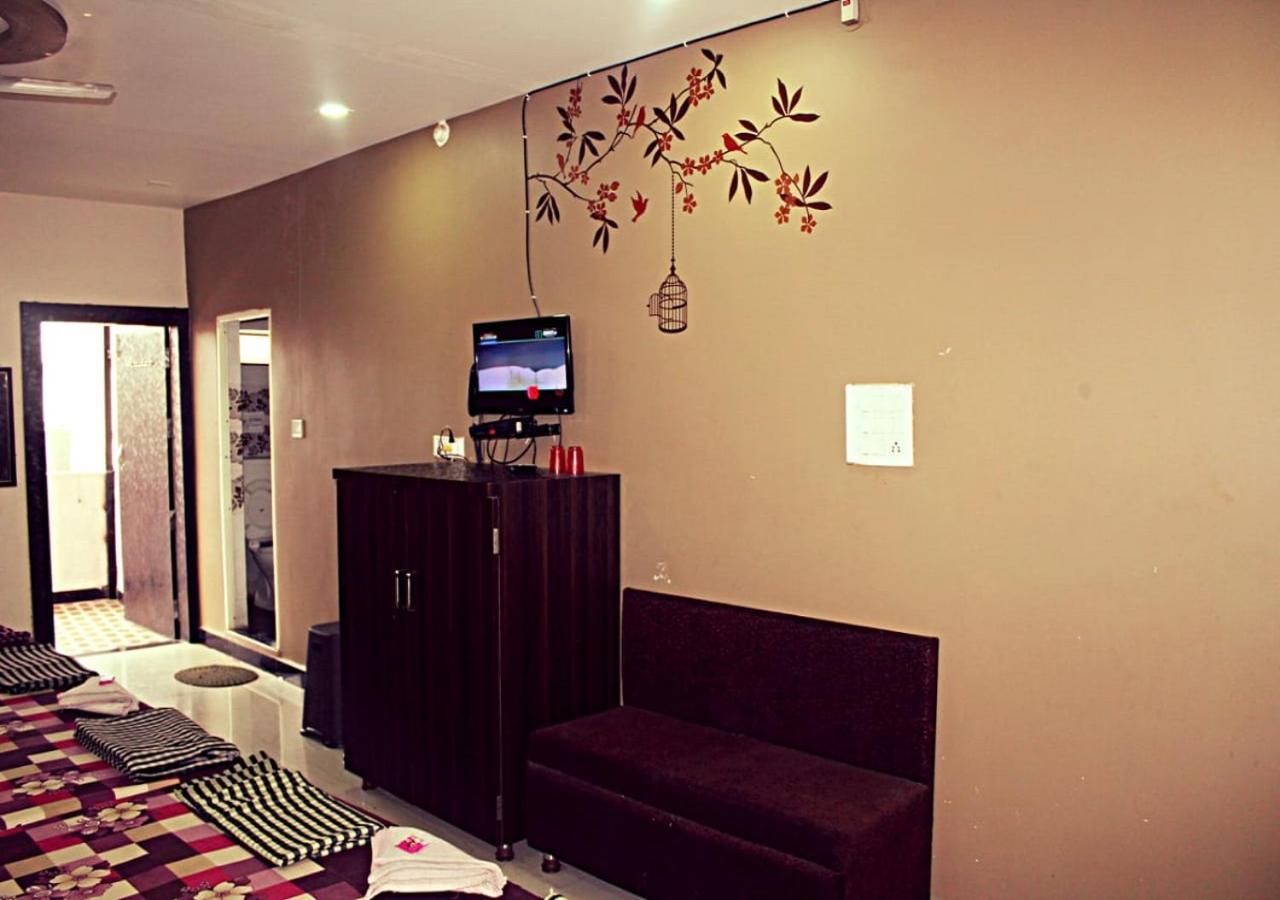 اوجاين Mansarovar Guest House المظهر الخارجي الصورة