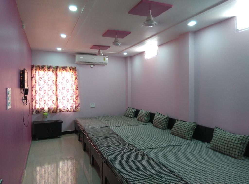 اوجاين Mansarovar Guest House المظهر الخارجي الصورة