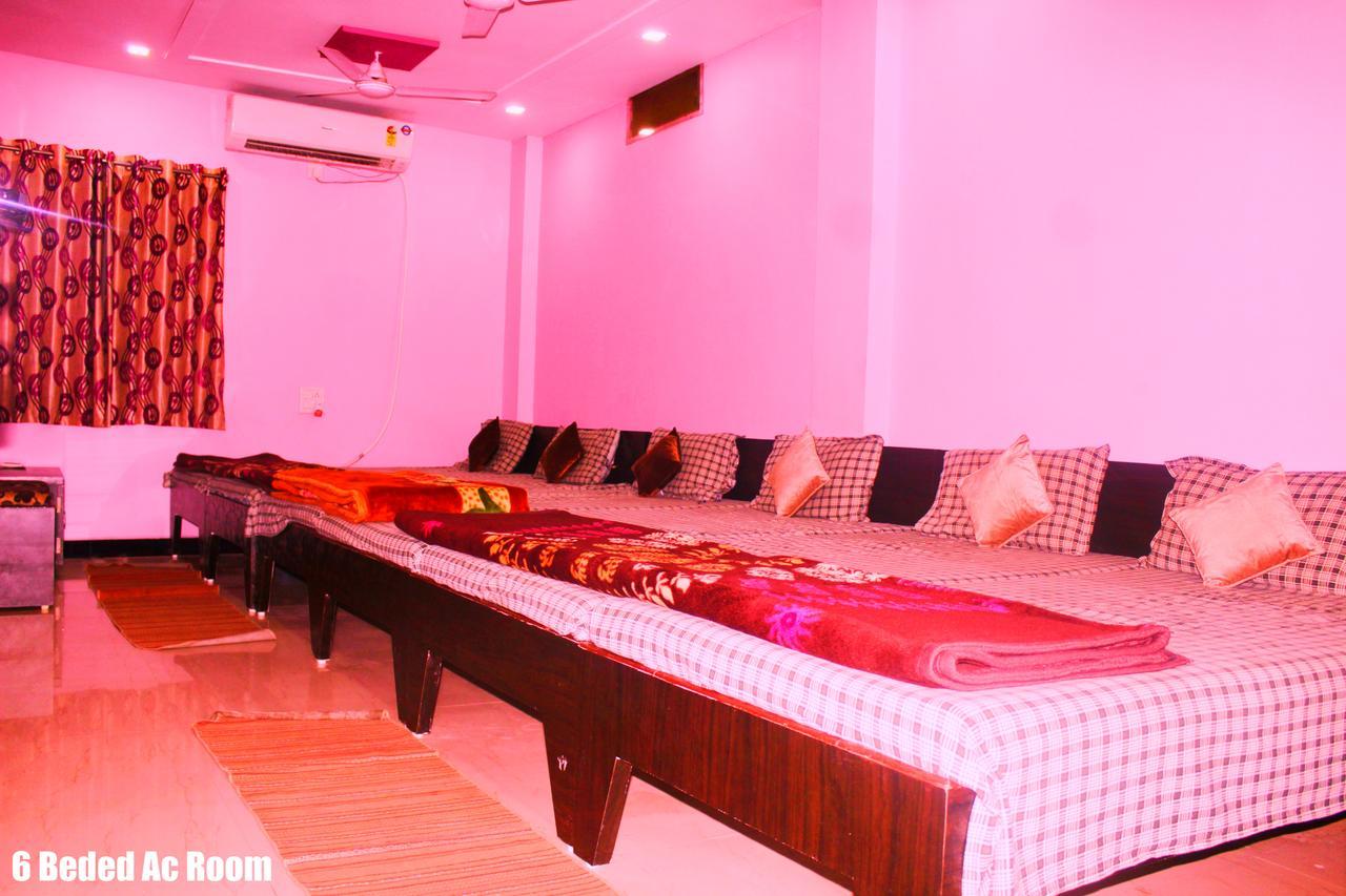 اوجاين Mansarovar Guest House المظهر الخارجي الصورة