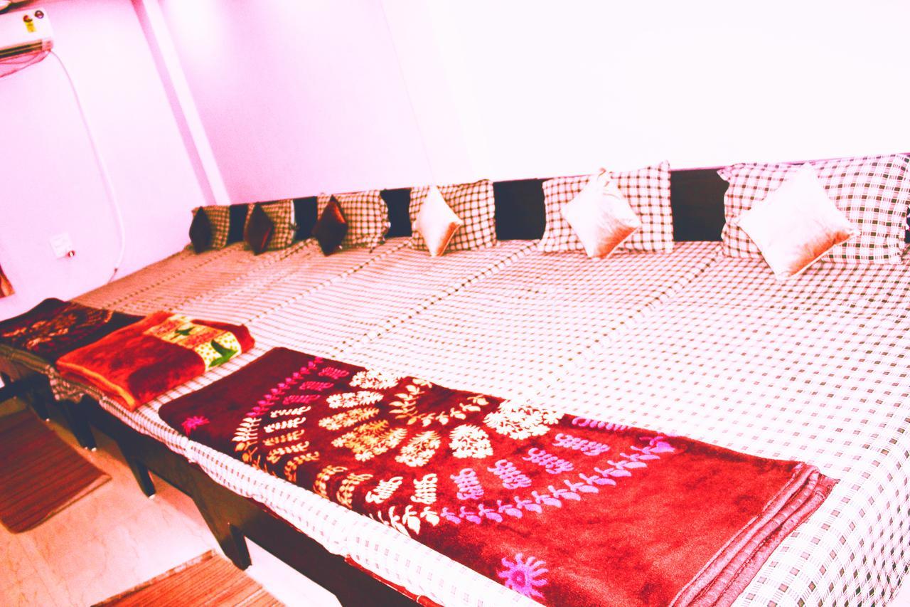 اوجاين Mansarovar Guest House المظهر الخارجي الصورة