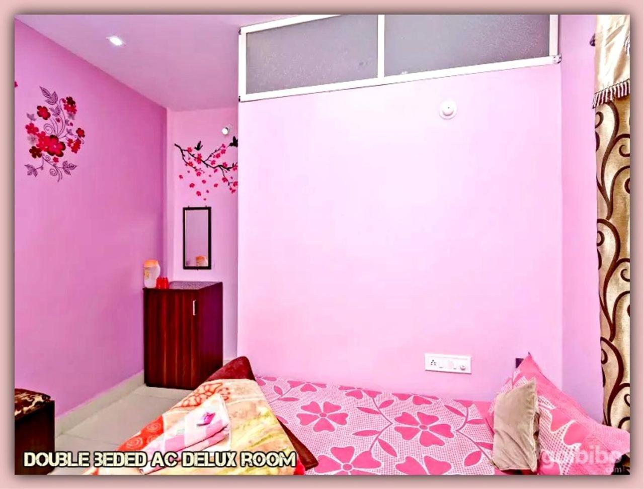 اوجاين Mansarovar Guest House الغرفة الصورة