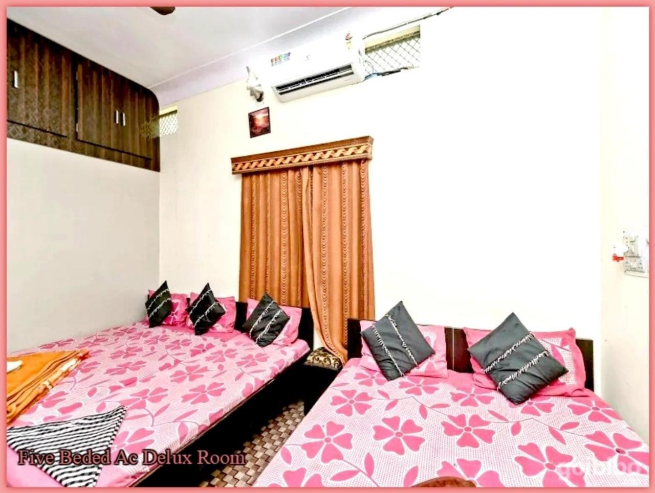 اوجاين Mansarovar Guest House المظهر الخارجي الصورة