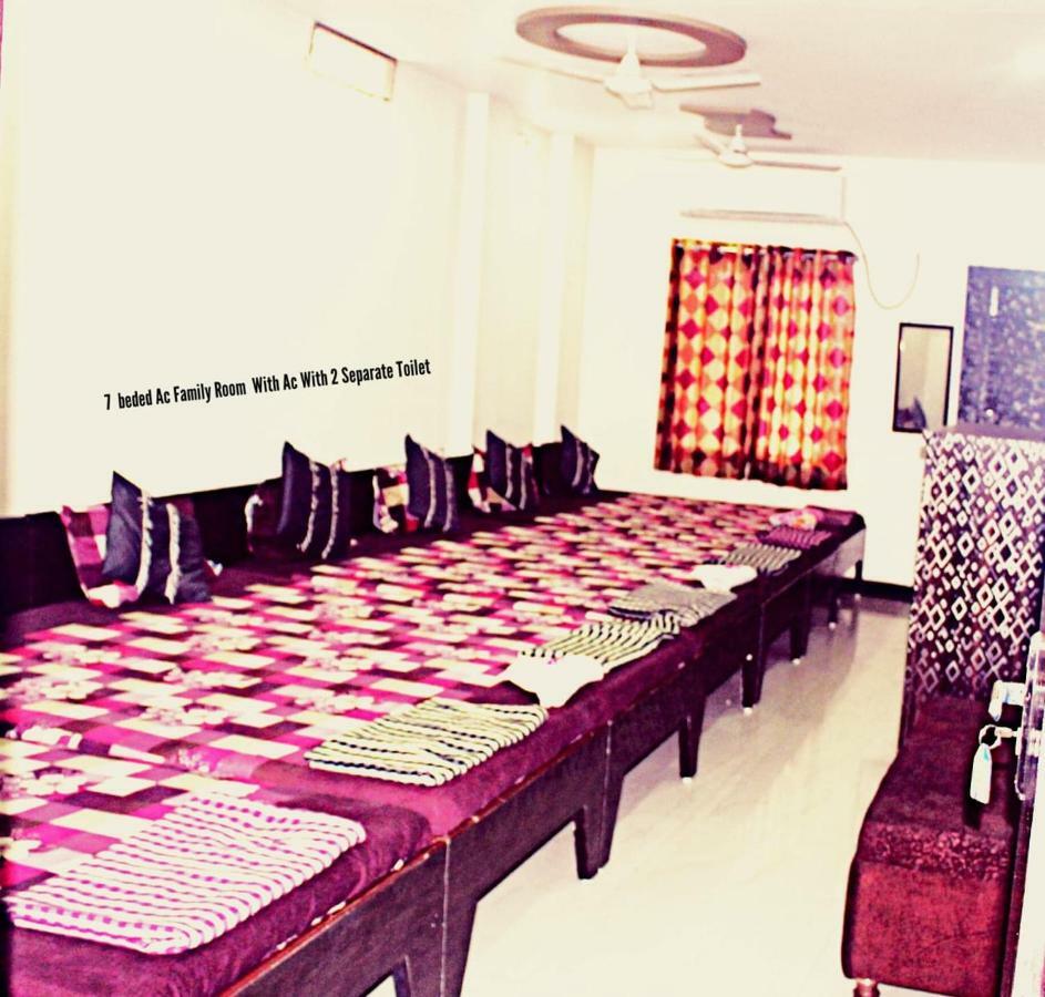 اوجاين Mansarovar Guest House المظهر الخارجي الصورة